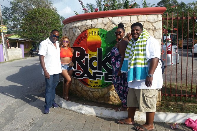 1. Negril Private Airport transfer to/from Hotels & Accommodations - Pickup and timing: how to make the day go smoothly