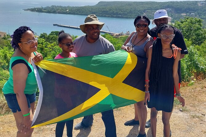 3-Hour Private Tour in the Highlights of Montego Bay - Jimmy Cliff Boulevard and the hip strip, the practical way to see the shoreline vibe