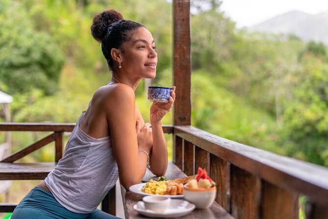 4-Hours Bike, Hike & Waterfall Tour in Blue Mountain with Lunch and Pick Up - The 2.2-Mile Hike Through Coffee Farms and Cloudy Views