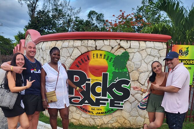 7 Mile Beach and Rick's Cafe Private Tour - Tips to Make the Most of an 8-Hour Route