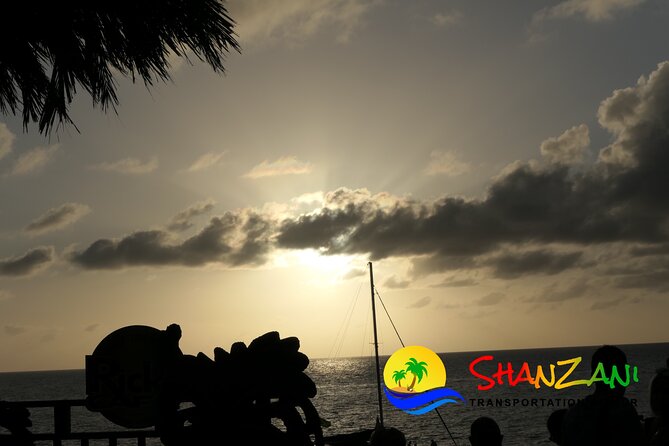 7 Mile Beach & Ricks Cafe with free Shopping experience - Why Combine Negril 7 Mile Beach With Rick’s Cafe Sunset
