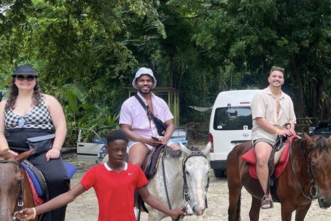 Bamboo Rafting and HorseBack Riding Excursion in OchoRios Jamaica - The Vendor Stop Factor: How to Keep Your Day Focused on Rafting