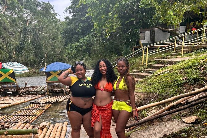 Bamboo Rafting with lime stone - Getting to the river: Montego Bay pickup and a smooth start
