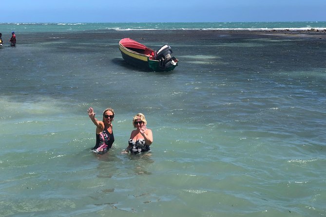 Black River Safari, YS Falls and Floyd's Pelican Bar - Getting picked up and staying comfortable all day