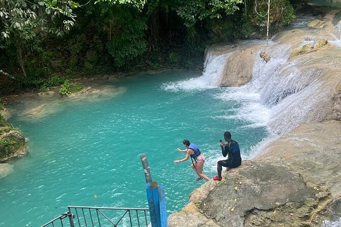 Blue Hole and Beach from Cruise ship Ports or Hotels in Ocho Rios - What the included entry fees actually buy you