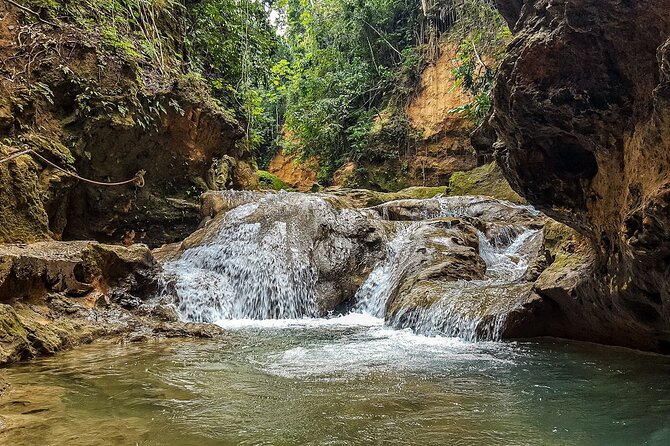 Blue Hole and Dunn's Falls Tour from Falmouth - Photos and footwear: what to bring for a wet, slippery day