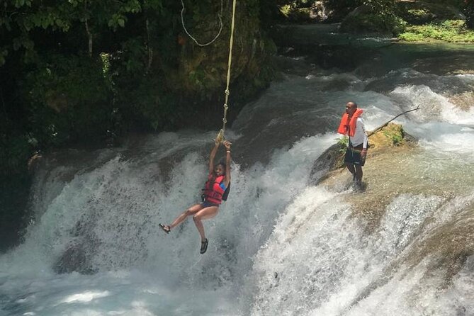 Blue Hole and Dunn's River Adventurous and hiking waterfalls from Ocho Rios - What to bring for a comfortable water-and-rock day
