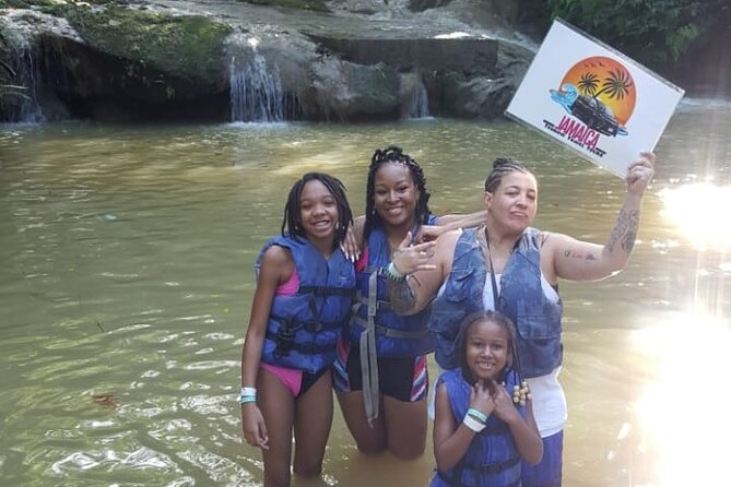 Blue Hole/ Dunn's River Falls & Luminous Lagoon (Glistening water) 3 in 1 combo - What makes this tour feel better: the human factor