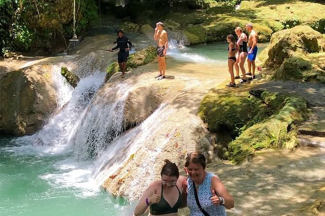 Blue Hole Falls & Ocho Rios from Montego Bay & Falmouth Jamaica - Ocho Rios: Quick Town Time for Craft Shopping