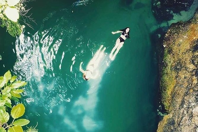 Blue Hole Mineral Spring and Ricks Cafe Private Tour - Key points at a glance