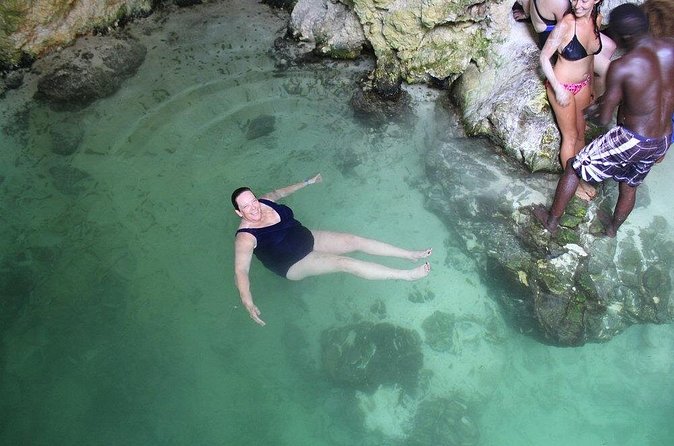 Blue Hole Mineral Spring plus Weed Farm Combo Tour with Transportation - Who Should Book This Combo Tour