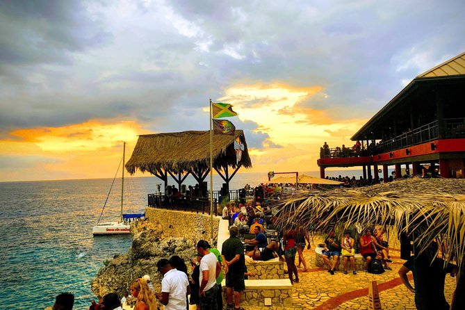 Blue Hole Mineral Spring, Ricks Cafe, 7 Mile Beach and Shopping Private Tour - Private Negril Day Trip With Your Own Driver