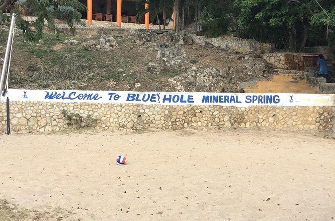 Blue Hole Mineral Springs, Rick's Café, and Shopping Combo Tour - Who This Tour Fits Best