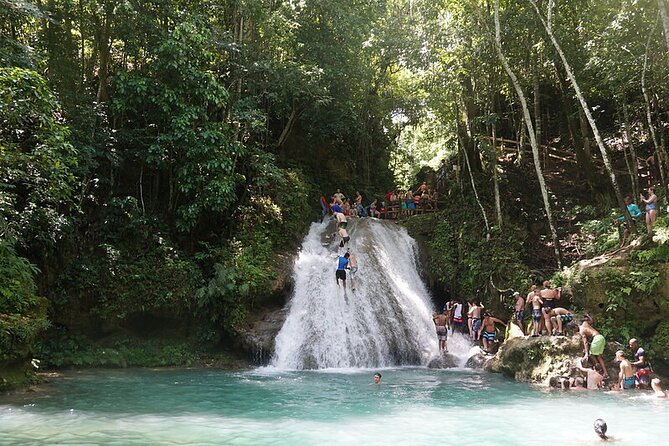 Blue Hole Ocho Rios - Pickup from hotel or cruise port: the easiest way to start
