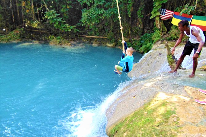 Blue Hole, Secret Falls, and Dunn's River Falls Combo Day-Trip - Dunn’s River Falls: The Human Chain Climb (And Why Timing Matters)