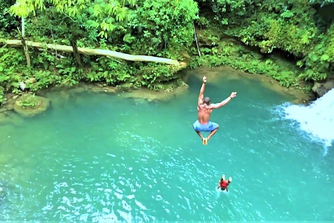 Blue Hole & Secret Falls Day-Trip with Shopping from Grand Palladium - Ocho Rios shopping and Scotchies jerk lunch: where your money goes
