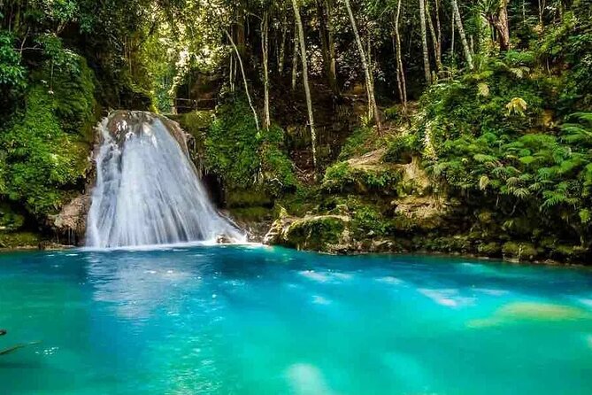 Blue Hole, Secret Falls & River Rapids Tubing from Montego Bay - White River Calypso tubing, what the water stages mean for you