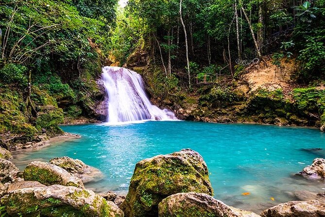Blue Hole Waterfall Tour from Montego Bay - Green Grotto Caves: Escape Routes, Arawaks, Spanish Rule, and Columbus