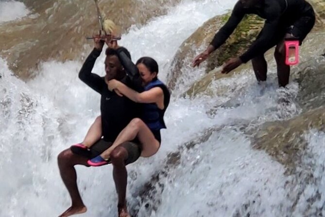 Bluehole and Bamboo Rafting from Montego Bay - The drive from Montego Bay: Rose Hall, Falmouth, and bauxite country