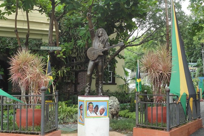 Bob Marley Museum Admission & Tour from Ocho Rios - The Theatre show: projections that bring performances into the room