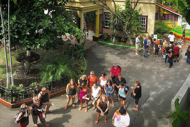 Bob Marley Museum Full Day Tour from Montego bay - Island Grill stop: food as culture, with a budget note