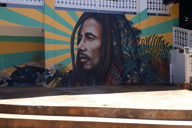 Bob Marley Nine Mile and Dunns River Combo from Ocho Rios - Guides, Drivers, and That Small-Group Difference