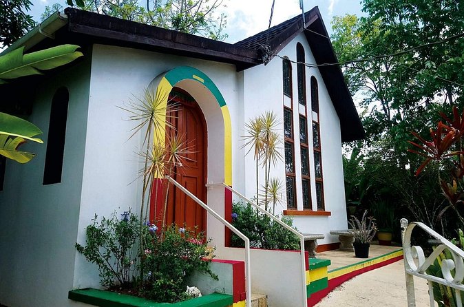 Bob Marley Nine Miles, sightseeing and local food and fruit stop - Practical tips so Nine Mile feels meaningful, not rushed