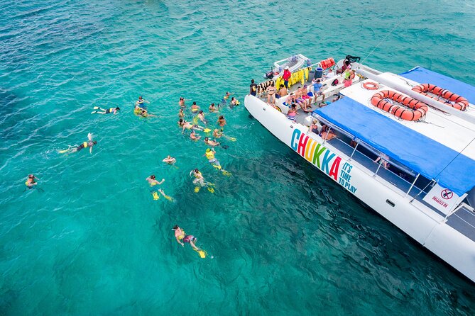 Catamaran Cruise with Snorkeling and Dunn's River Falls - The return sail: rum punch, music, and staying comfortable