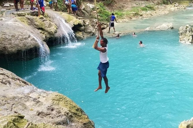 Cool Blue Hole from Ocho Rios - Local Guides and Jamaican Stories on the Way There