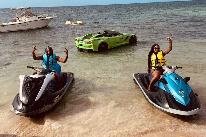 Customized Parasailing & JET-SKI - Parasailing flight: what the “fly high” moment really means