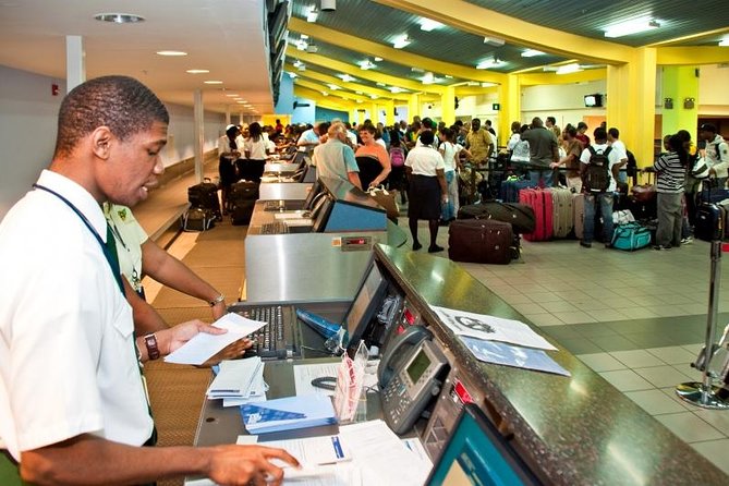 Departure Shuttle to Airport, Club Mobay Fast Track & VIP Lounge Combo - Why This Montego Bay Airport Shuttle + Club Mobay Combo Makes Airport Time Easier