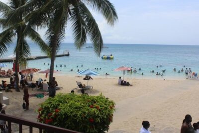 Doctor’s Cave Beach and Shopping