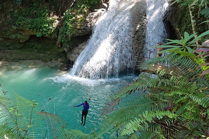 Dunn's River and Blue Hole with lunch combo from Montego Bay - Ocho Rios Jerk Center lunch: included, fast, and actually useful