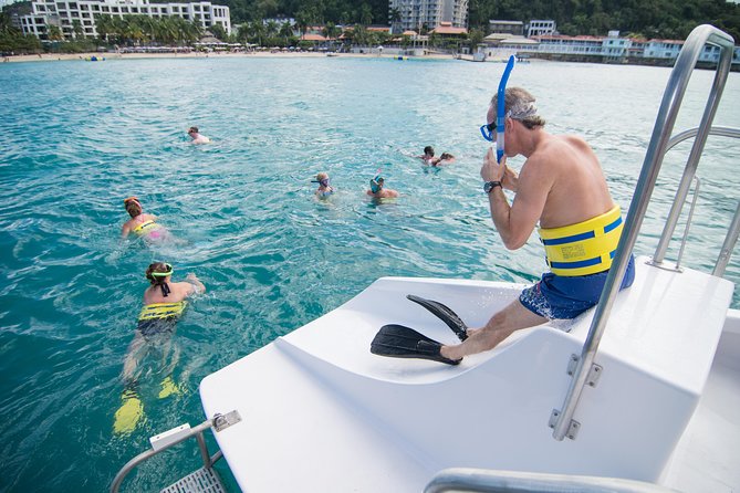 Dunn's River Catamaran Cruise From Ocho Rios - On-Board Food, Snacks, and the Open Bar Vibe