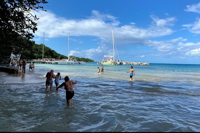 Dunn's River Fall's - What’s included versus what you’ll need to bring