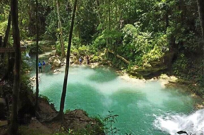 Dunn's River Falls and Blue Hole Combo Tour From Ocho Rios & Runaway Bay - Pace, Physical Fitness, and What to Bring
