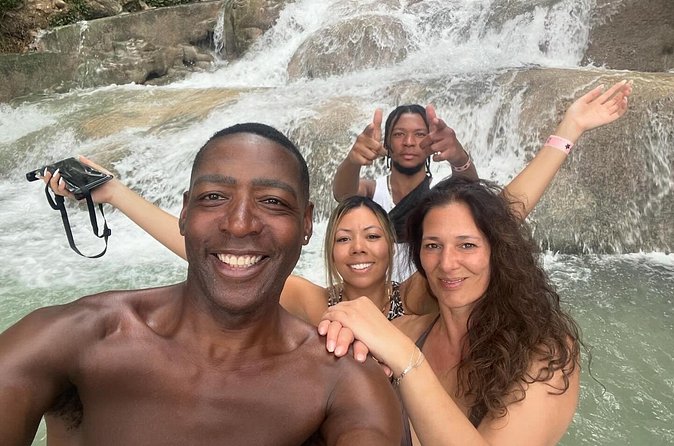 Dunn's River Falls and Horseback Riding Adventure Ocho Rios Ja - What the human-chain climbing feels like in real life
