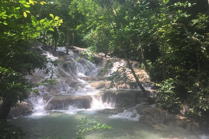 Dunn's River Falls and Tubing Combo Tour from Ocho Rios - White River Tubing: A Calm Float After the Climb