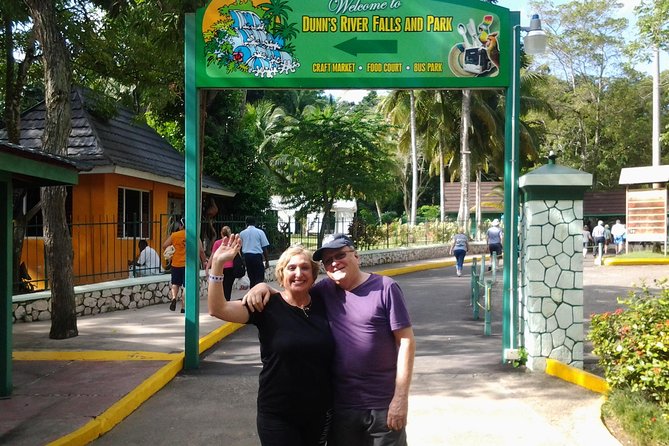 Dunn's River Falls excursion from Montego Bay - The guide and group vibe with Trevor HudlinTours
