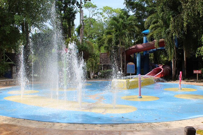 Dunn's River Falls Jamaica/Montego Bay/Falmouth - Transport value: air-conditioned comfort and a private-group feel