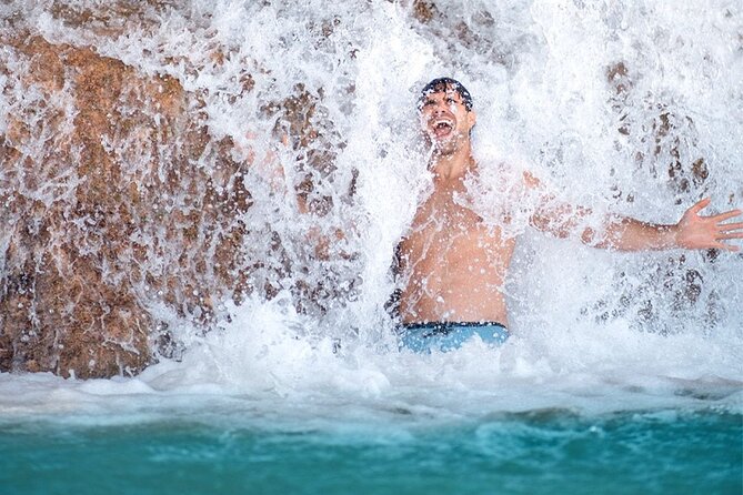 Dunns River Falls and Blue Hole Ocho Rios - What to bring (and what not to ignore) for a smooth water day