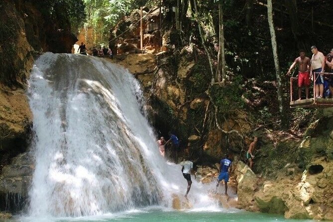 Dunns River Falls and Blue Hole Ocho Rios - Dunn’s River Falls: the 600-foot climb, with natural pools along the way