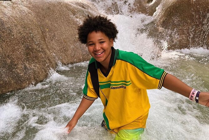 Dunns River Falls, Zipline, Bamboo Rafting, Horseback Ride Tour - Scotchies jerk lunch stop: how to plan food and timing
