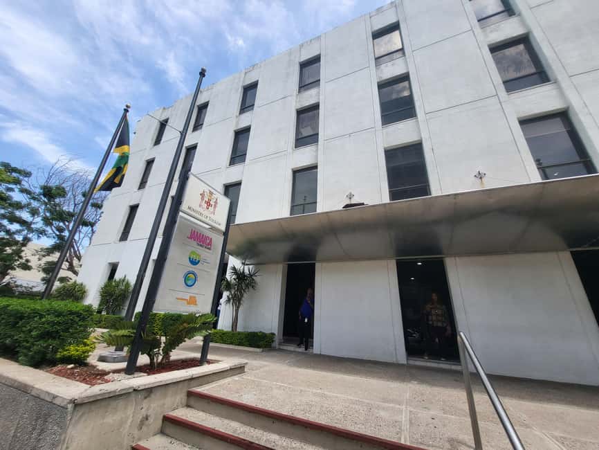 Explore Downtown Kingston and New Kingston: - Key things I’d watch for on this Kingston tour