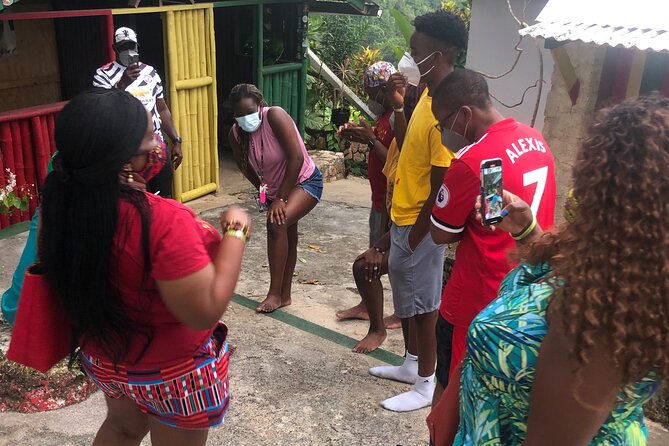 Explore Montego Bay to Bob Marley Mausoleum Nine Miles& Blue Hole - Food, Drinks, and Realistic Day Planning for a 7 to 8 Hour Tour