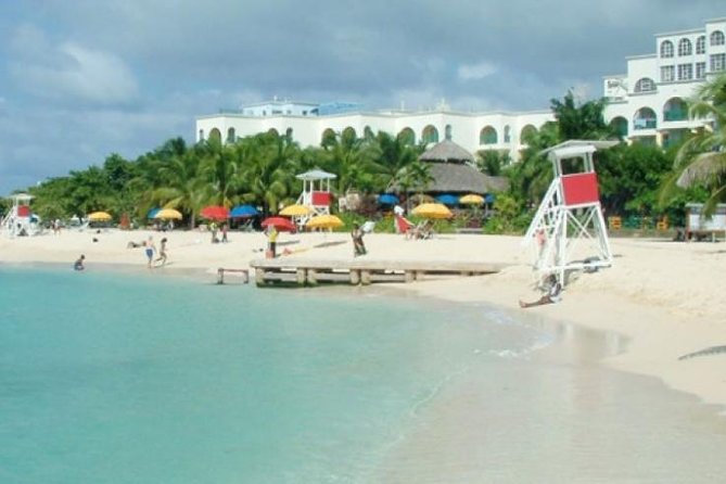 Falmouth Shore Excursion: Historic Sightseeing Tour and Doctor's Cave Beach - Who This Tour Works Best For