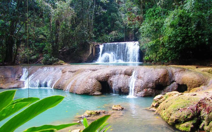Floyd’s Pelican Bar, Ys Falls and Black River Safari Tour - Floyd’s Pelican Bar Over Parottee Bay, A Drink With a View