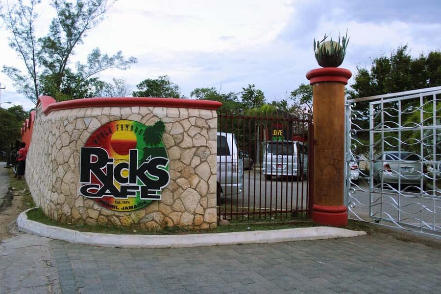 From Negril/Palladium: Negril Beach and Ricks Cafe Tour - Price and Value: $28 for Transport, Beach Time, and the Cafe Entry