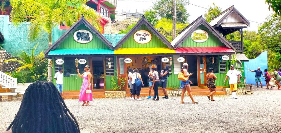 From Runaway Bay: Bob Marley Mausoleum Guided Day Trip - Should you book the Bob Marley Mausoleum guided day trip from Runaway Bay?