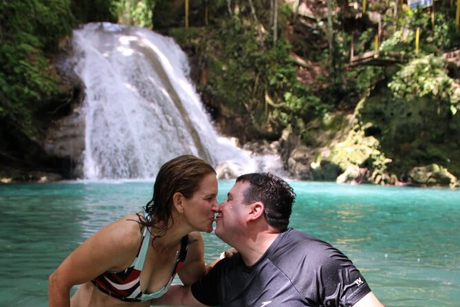 Full-Day Tour of Blue Hole and Dunn's River Falls, Including Fees - Price and Value: What Your $185 Per Person Actually Buys